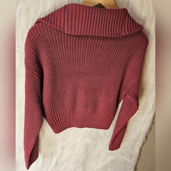 Urban Heritage Cowl Neck Cropped Knit 3/4 Zip Pullover Sweater (NWOT) - Picture 4 of 7